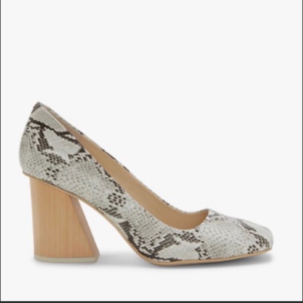 Imagine Vince Camuto Pump Heels Sz 7.5
